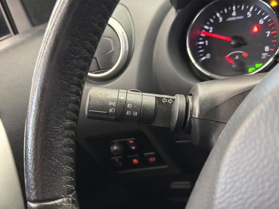 NISSAN Qashqai 2011