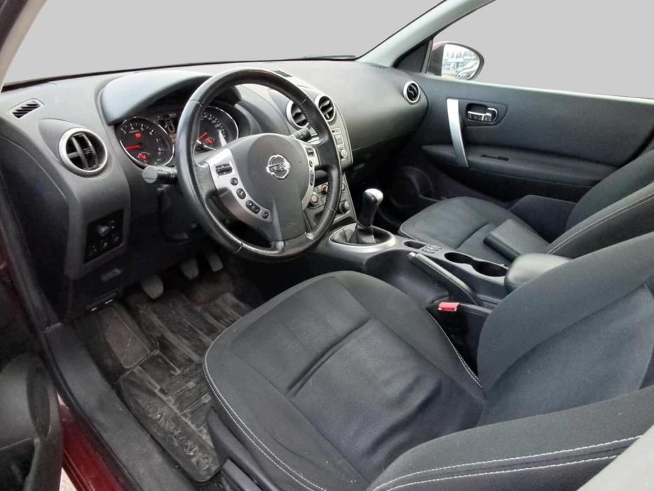 NISSAN Qashqai 2011