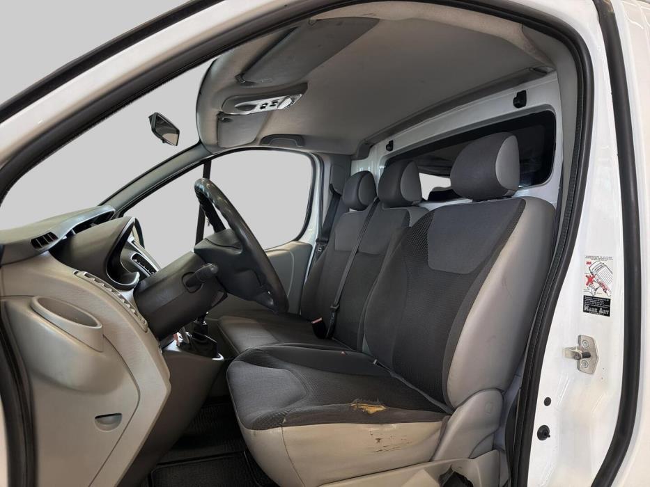 OPEL Vivaro 2011