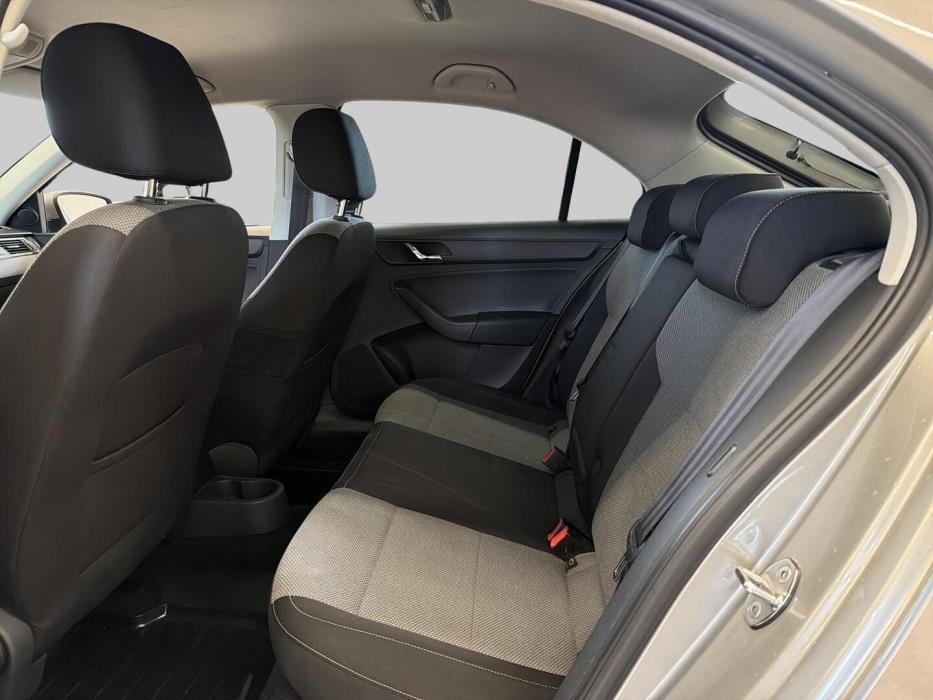 SKODA Rapid 2013