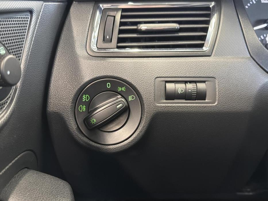 SKODA Rapid 2013