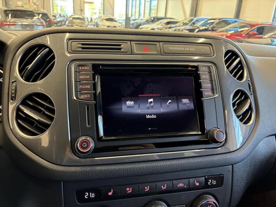 VOLKSWAGEN Tiguan 2016