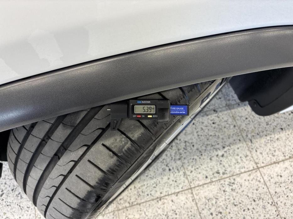 VOLKSWAGEN Tiguan 2016