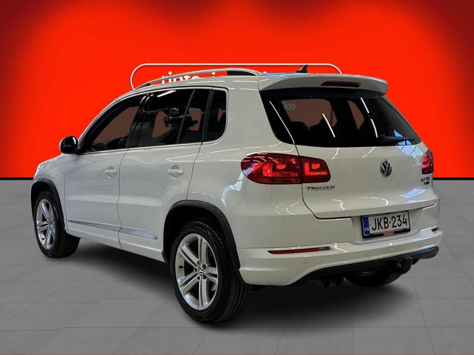 VOLKSWAGEN Tiguan 2016