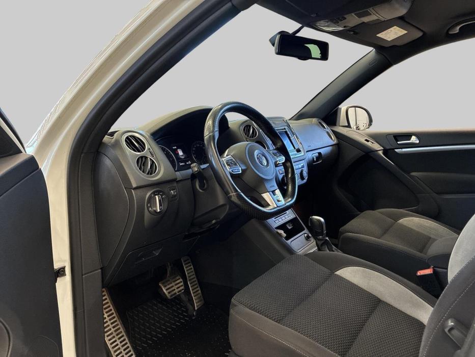 VOLKSWAGEN Tiguan 2016