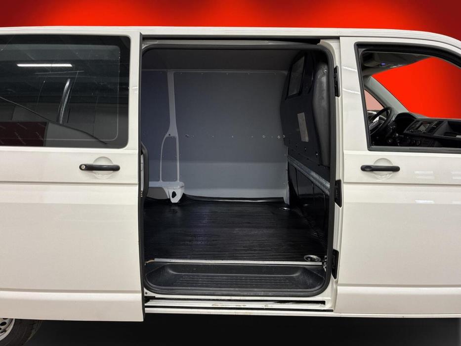 VOLKSWAGEN Transporter 2018