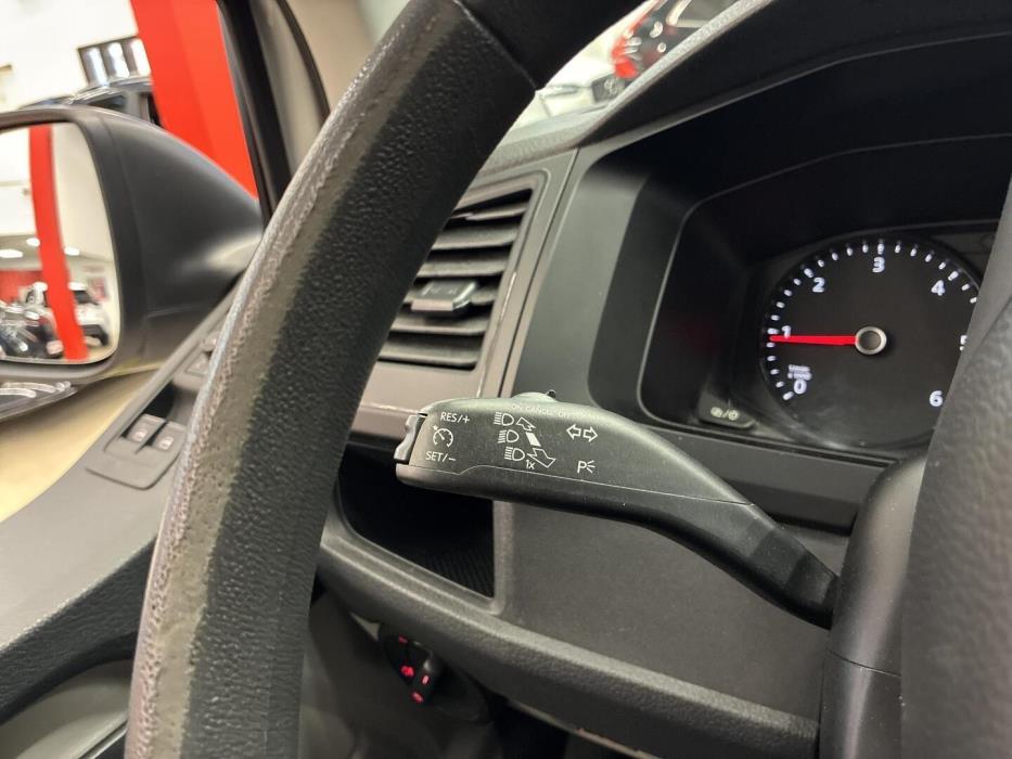 VOLKSWAGEN Transporter 2018