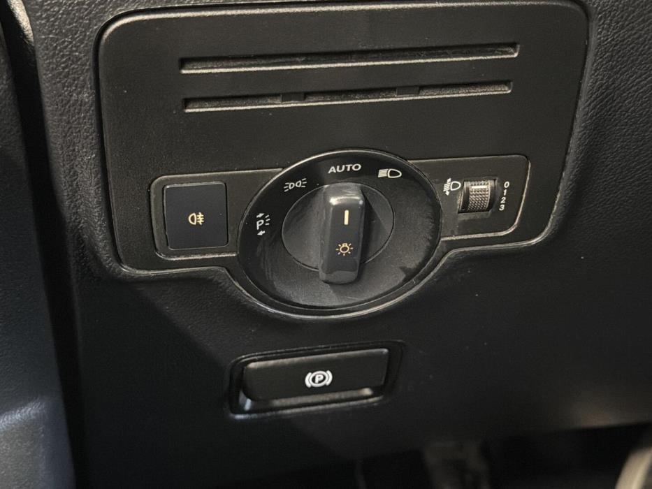 MERCEDES-BENZ Vito 2021