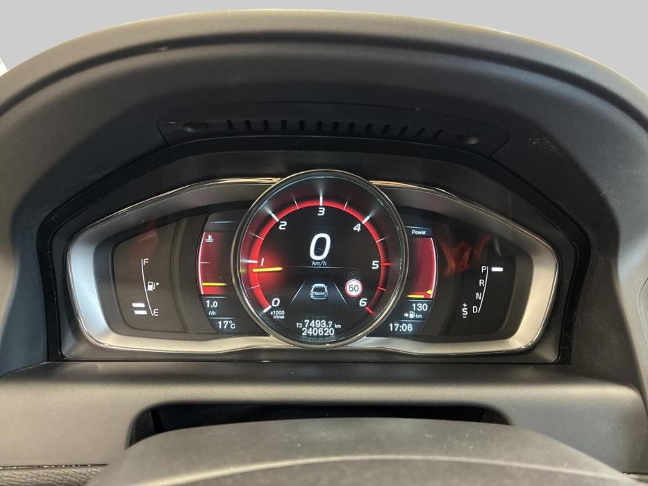VOLVO XC60 2015