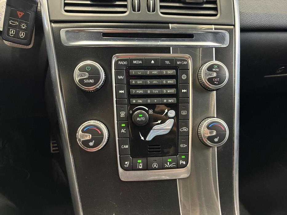 VOLVO XC60 2015