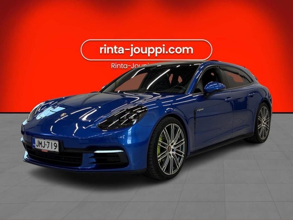 PORSCHE Panamera 2018