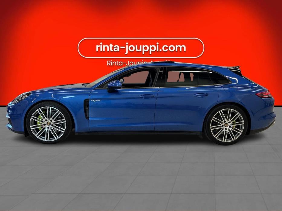 PORSCHE Panamera 2018