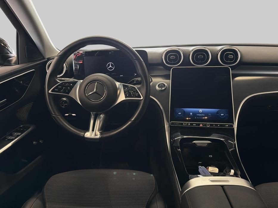 MERCEDES-BENZ C 2023