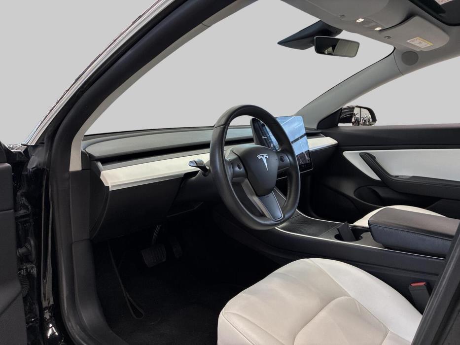 TESLA Model 3 2019