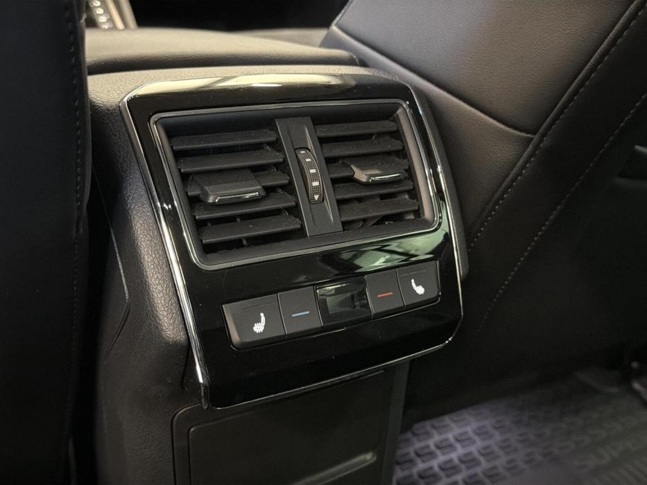 SKODA Superb 2023