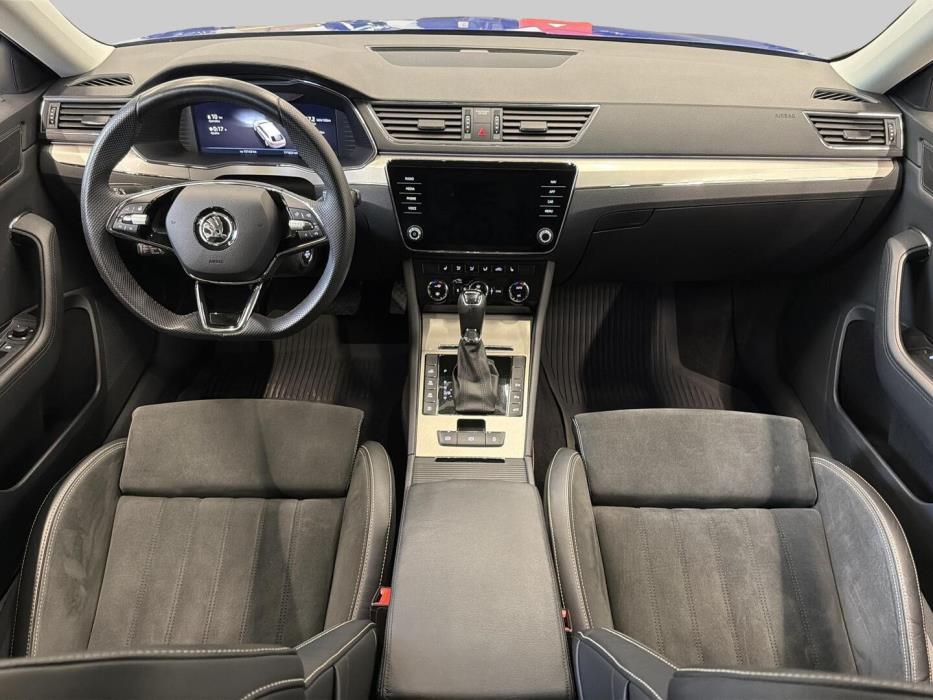 SKODA Superb 2023