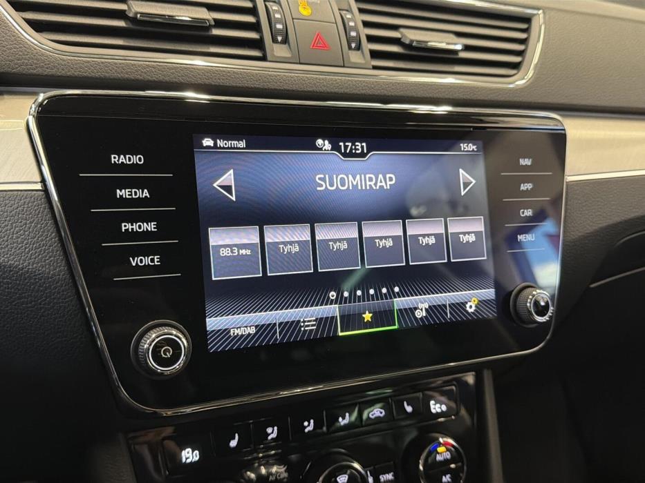 SKODA Superb 2023