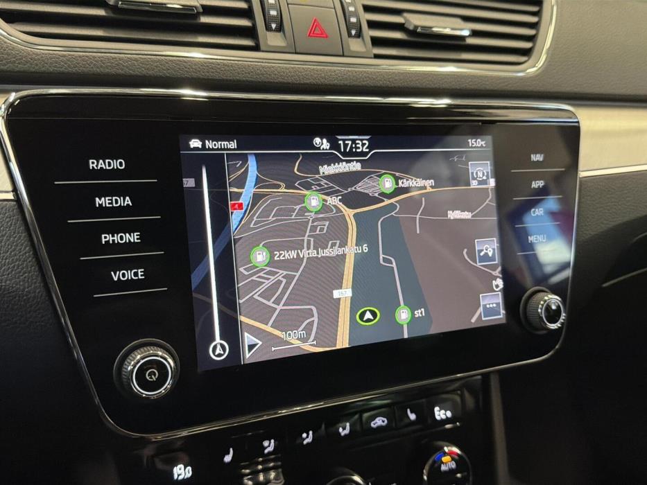 SKODA Superb 2023