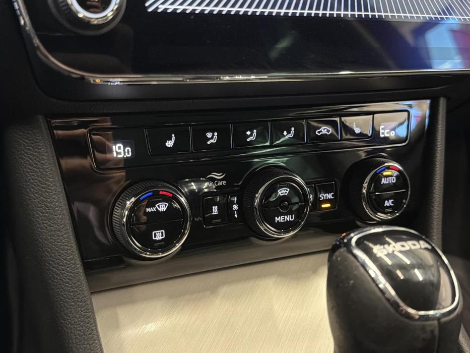 SKODA Superb 2023