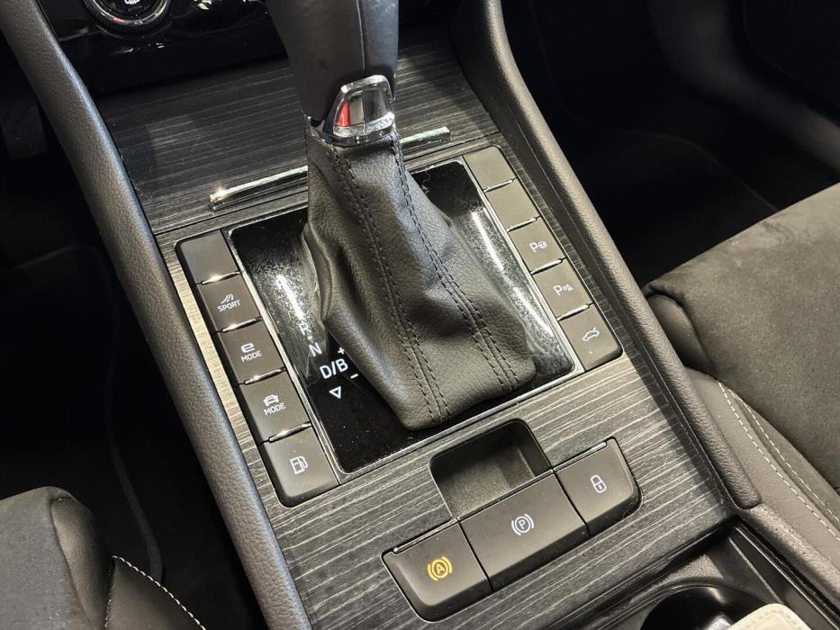 SKODA Superb 2023