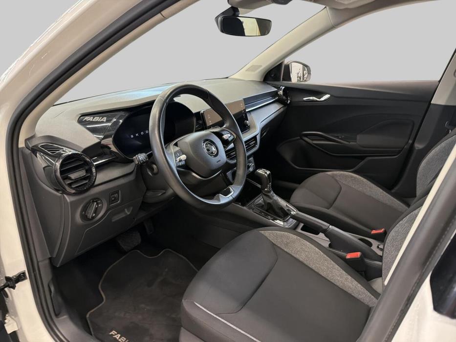 SKODA Fabia 2024