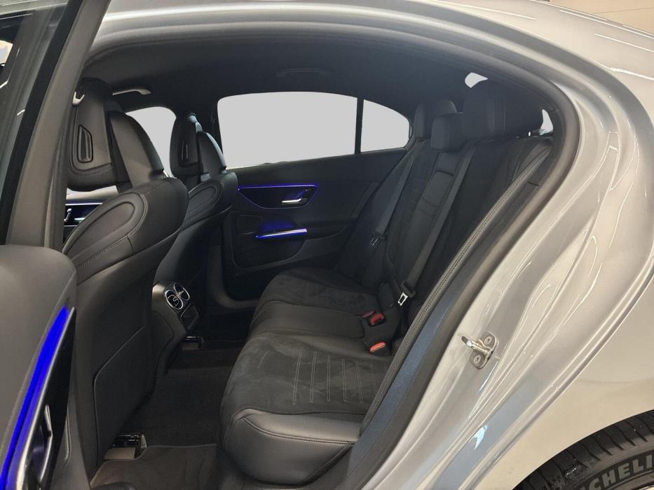 MERCEDES-BENZ C 2025