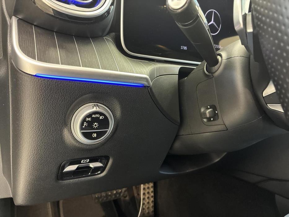 MERCEDES-BENZ C 2025