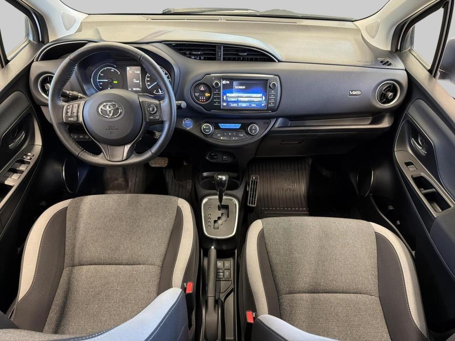 TOYOTA Yaris 2020