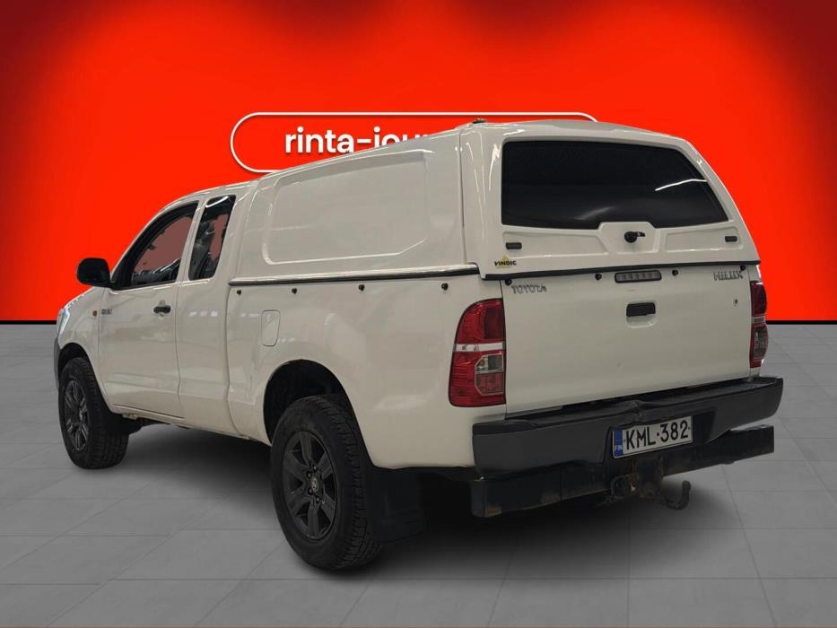 TOYOTA Hilux 2013