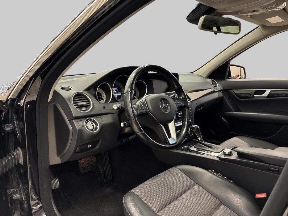 MERCEDES-BENZ C 2012