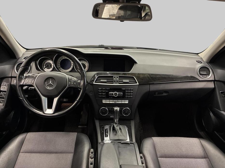 MERCEDES-BENZ C 2012