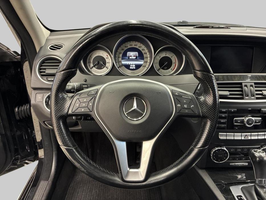 MERCEDES-BENZ C 2012