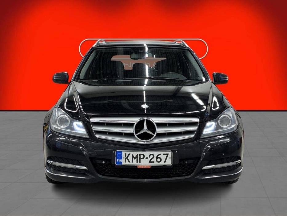 MERCEDES-BENZ C 2012