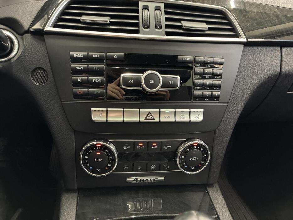 MERCEDES-BENZ C 2012