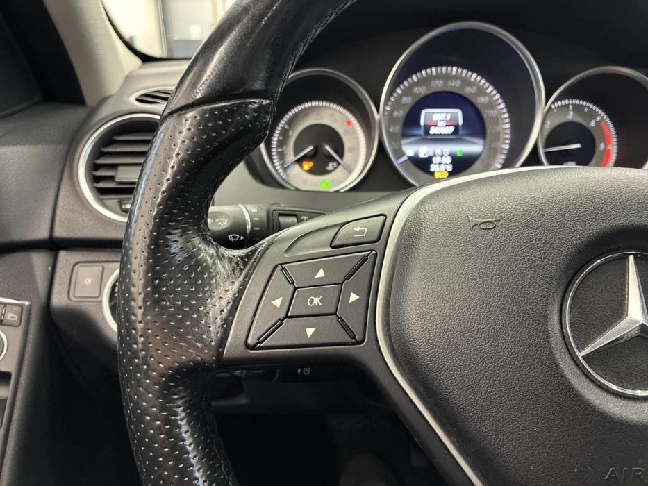 MERCEDES-BENZ C 2012