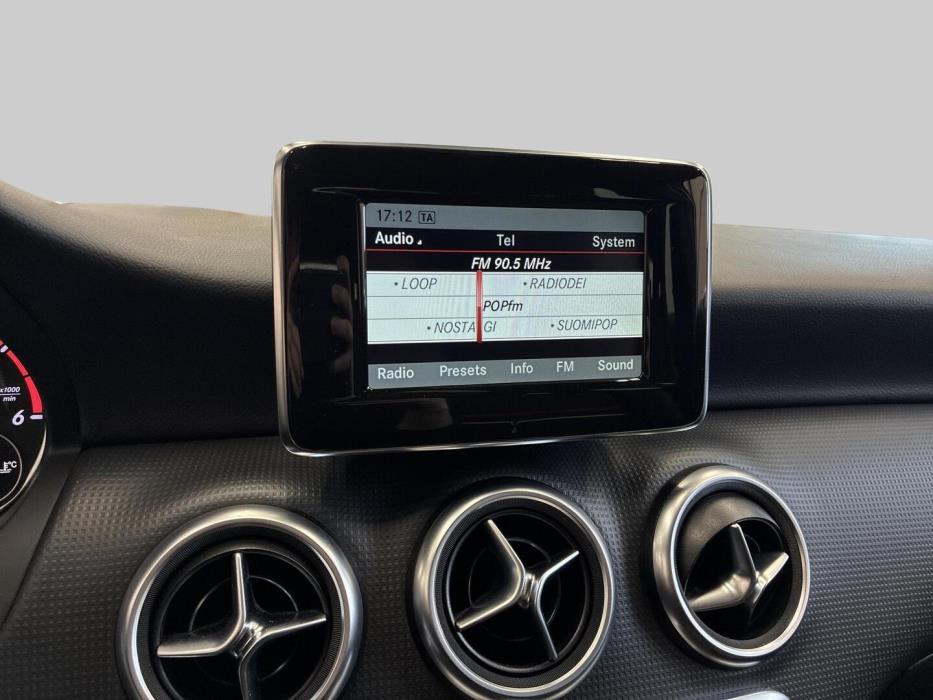 MERCEDES-BENZ A 2014