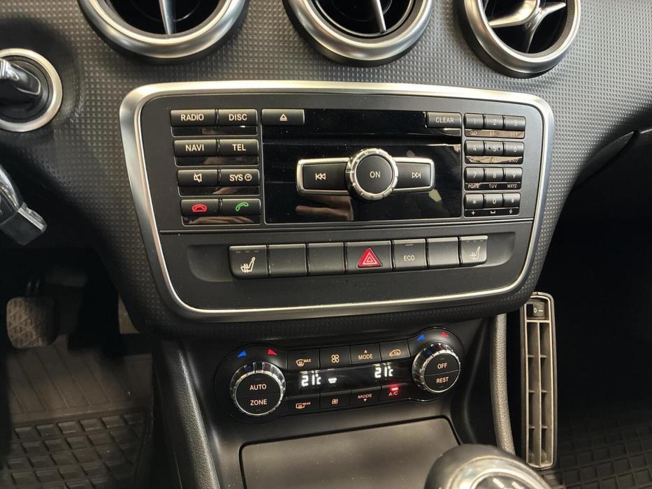 MERCEDES-BENZ A 2014