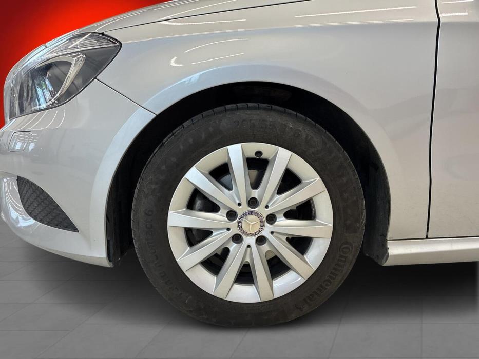 MERCEDES-BENZ A 2014
