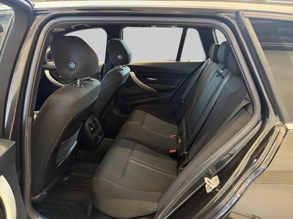 BMW 320 2016