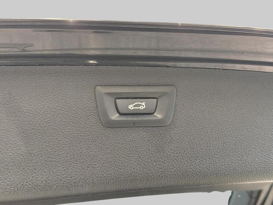 BMW 320 2016