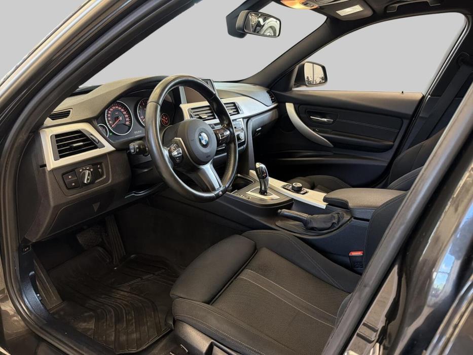 BMW 320 2016
