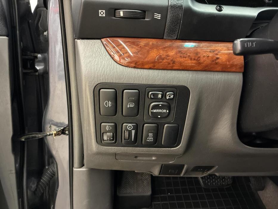 TOYOTA Land Cruiser 2003