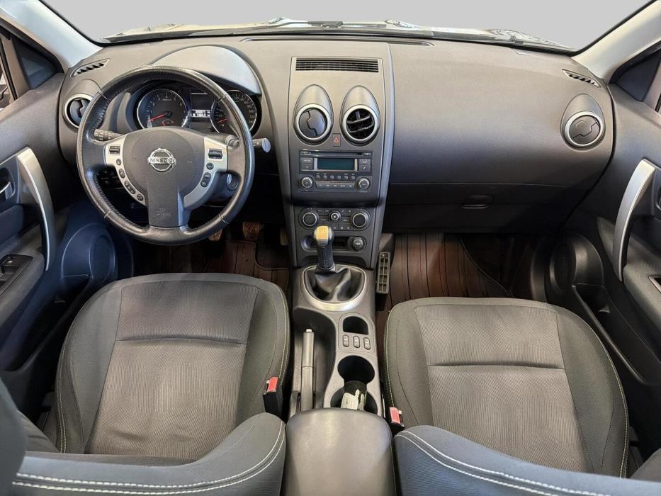 NISSAN Qashqai+2 2012