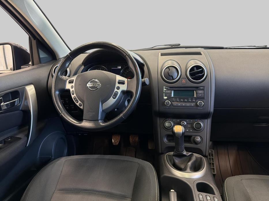 NISSAN Qashqai+2 2012
