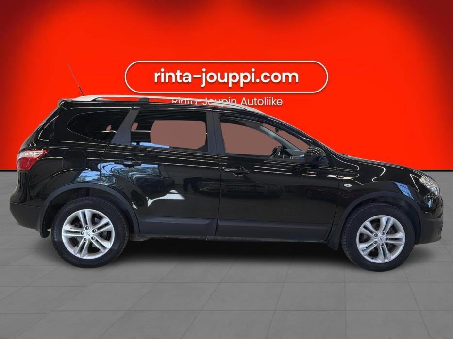NISSAN Qashqai+2 2012