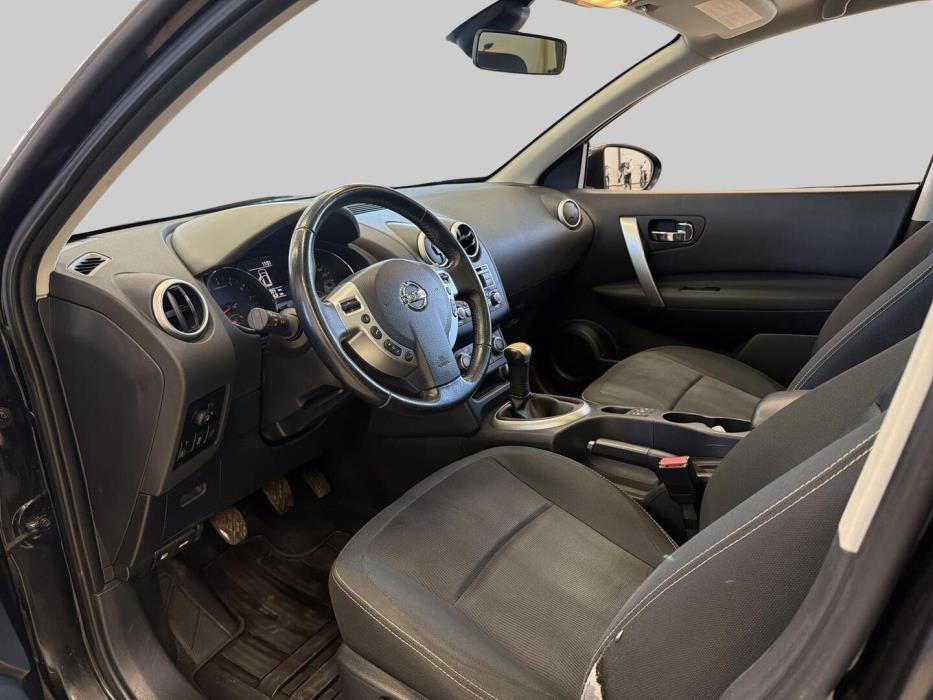 NISSAN Qashqai+2 2012