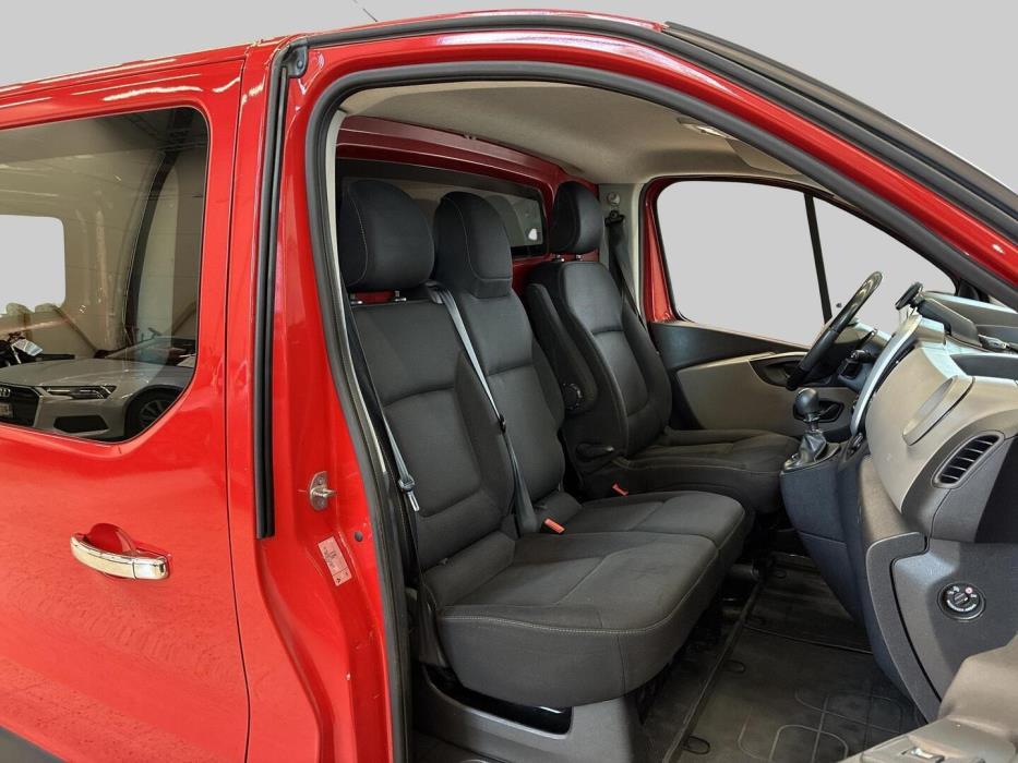 RENAULT Trafic 2016