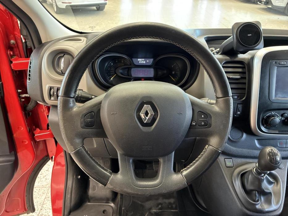 RENAULT Trafic 2016