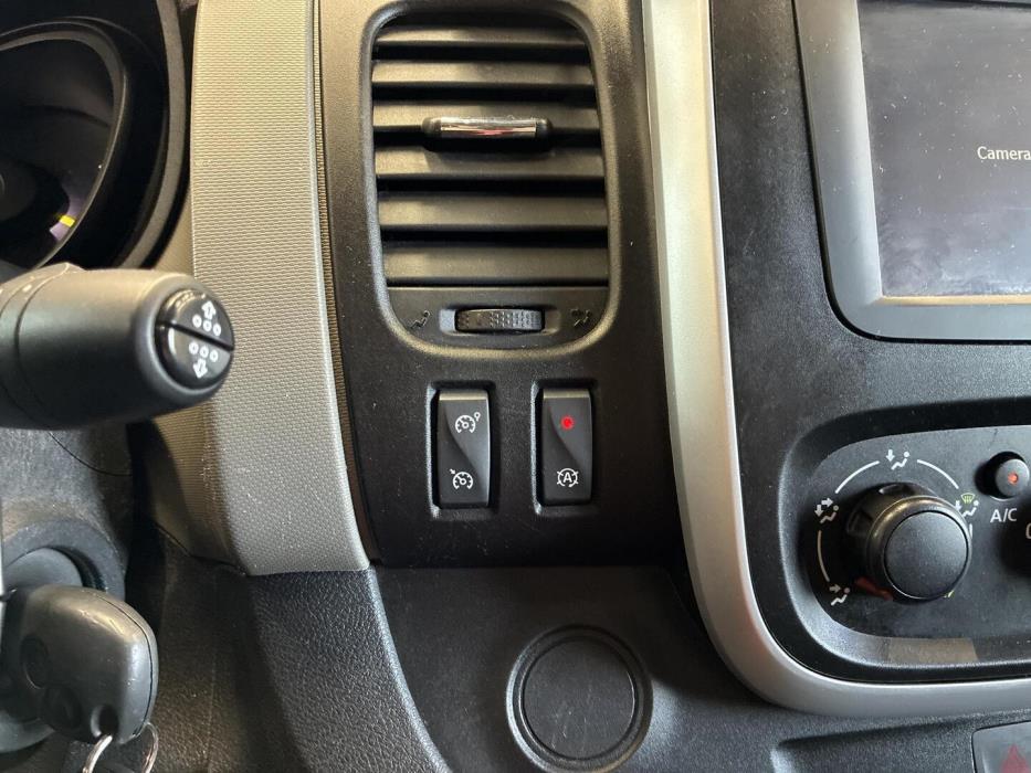 RENAULT Trafic 2016