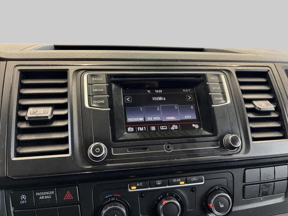 VOLKSWAGEN Caravelle 2016
